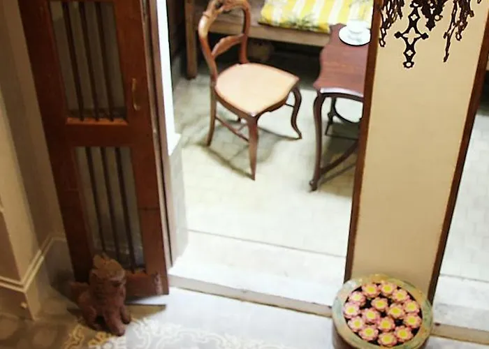 The Bhuthorn B&B 2*